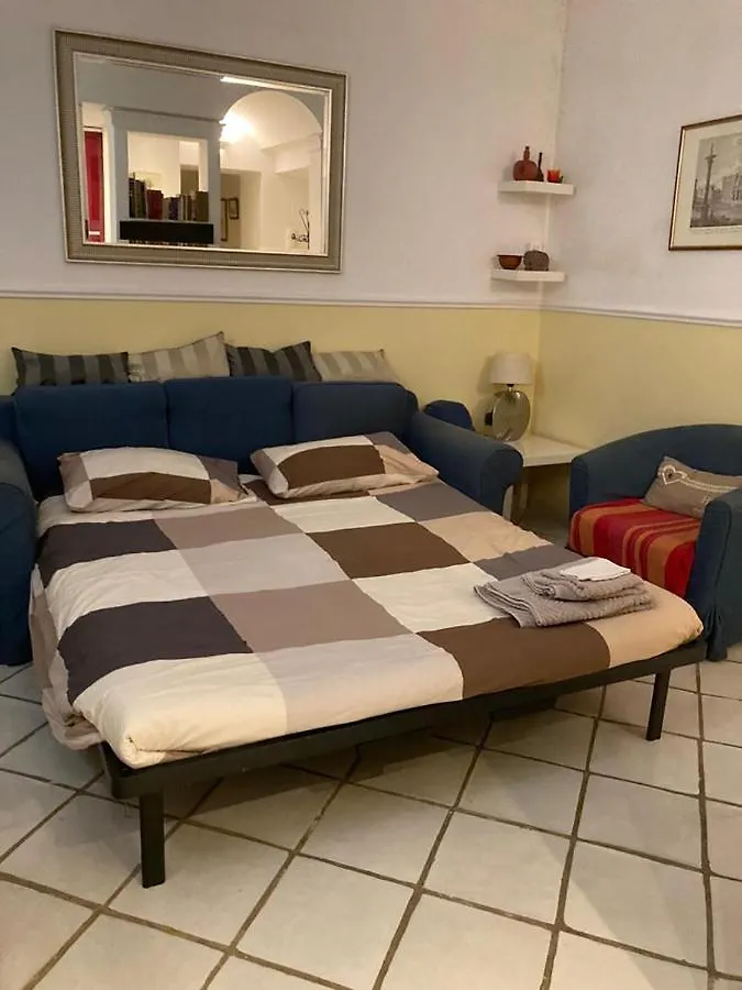 Piacevole Appartamento Nel Cuore Di Trastevere Rome Apartment